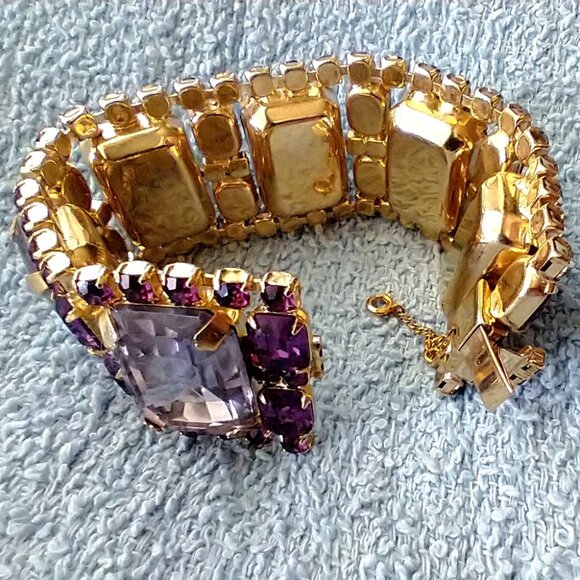 Purple Rhinestone Cocktail Bracelet Vintage Gold Tone Metal Chunky - Picture 2 of 15
